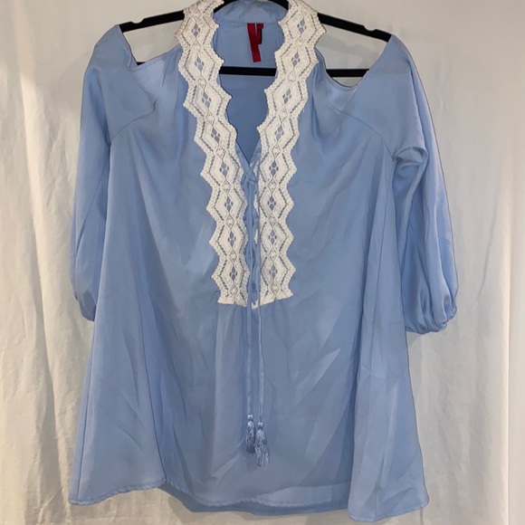 ✨ Blue Cold Shoulder Top - Picture 2 of 5